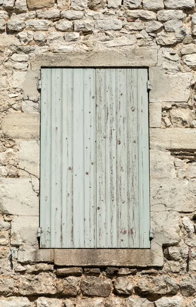 Starý Kamenný Dům Dřevěnými Okenicemi Provence Francie — Stock fotografie