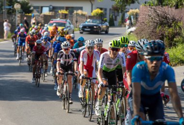 Krakow, Polonya - 4 Ağustos 2018: 75 Tur de Pologne UCI Dünya Turu, 134 km Krakow - Krakow rota ilk aşamasında. Doğu Avrupa'nın en büyük Bisiklete binme olay. 