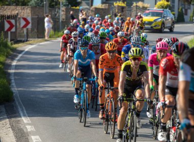 Krakow, Polonya - 4 Ağustos 2018: 75 Tur de Pologne UCI Dünya Turu, 134 km Krakow - Krakow rota ilk aşamasında. Doğu Avrupa'nın en büyük Bisiklete binme olay. 