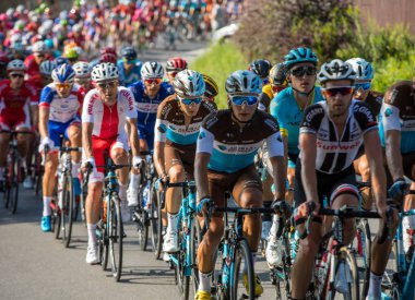 Krakow, Polonya - 4 Ağustos 2018: 75 Tur de Pologne UCI Dünya Turu, 134 km Krakow - Krakow rota ilk aşamasında. Doğu Avrupa'nın en büyük Bisiklete binme olay. 
