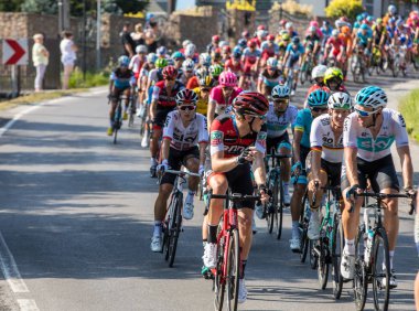 Krakow, Polonya - 4 Ağustos 2018: 75 Tur de Pologne UCI Dünya Turu, 134 km Krakow - Krakow rota ilk aşamasında. Doğu Avrupa'nın en büyük Bisiklete binme olay. 