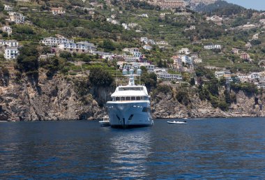 Lüks motoryat Positano, Campania yakınındaki Amalfi sahilinde Kiralık kaliteli temiz. İtalya