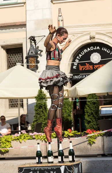 Krakow Polen Juli 2018 Prestanda För Happy Hour Show Utförs — Stockfoto