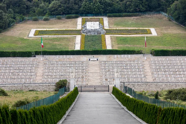 Montecassino Italië Juni 2017 Pools Oorlogskerkhof Monte Cassino Een Necropolis — Stockfoto