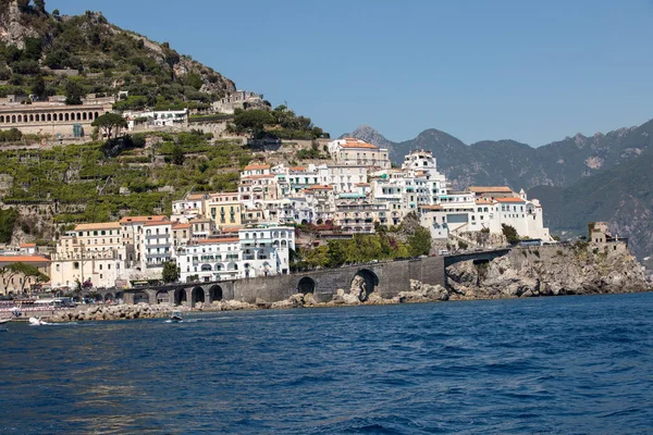Vista Amalfi Amalfi Una Encantadora Ciudad Turística Pintoresca Costa Amalfitana — Foto de Stock