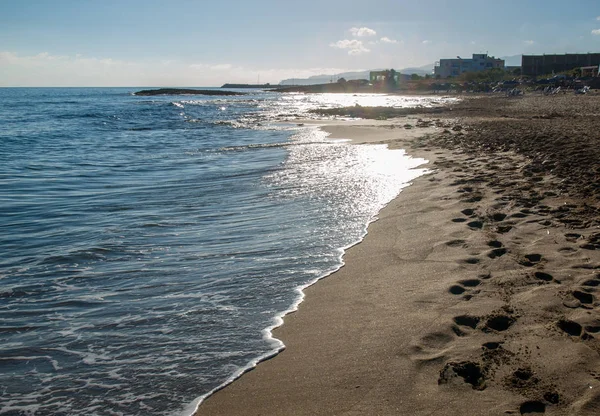 Widok Piaszczystej Plaży Miejscowości Malia Krecie Grecja — Zdjęcie stockowe