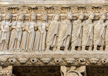 Batı portal Saint Trophime Katedrali Arles, Fransa ayrıntıları. Bouches-du-Rhône, Fransa