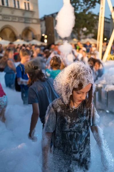 Cracow Poland July 2018 Performance Foam Days Performed Enigineering Theatre — Stock Photo, Image