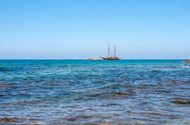 Eski stil yelken tekne Malia Girit, Geece yakınındaki