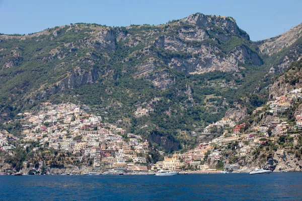 Positano Widziana Morza Wybrzeżu Amalfi Regionie Kampania Włochy — Zdjęcie stockowe