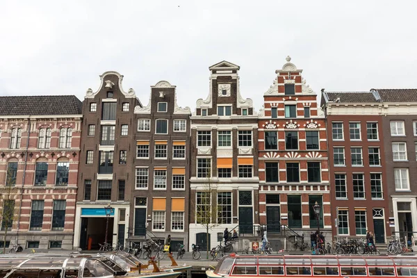 Amsterdam Países Bajos Abril 2017 Vista Sobre Rokin Canal Oude — Foto de Stock