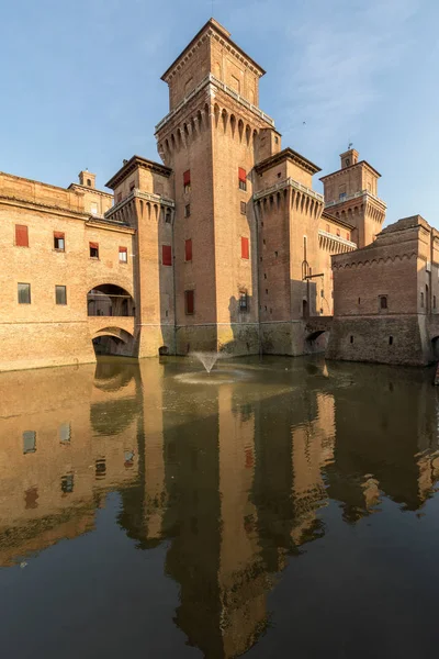 Castelo Estense Uma Fortaleza Quatro Torres Século Xiv Ferrara Emília — Fotografia de Stock