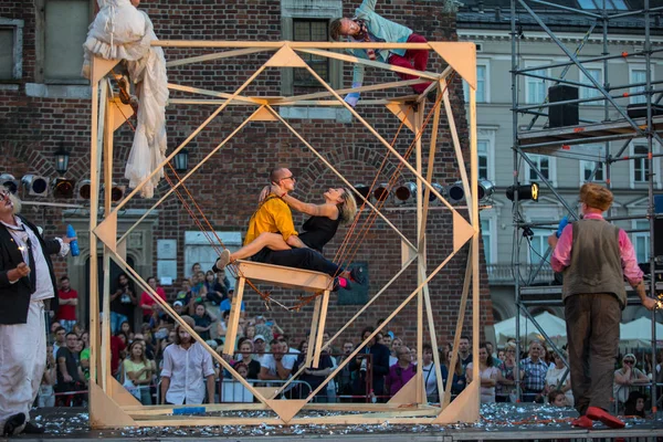 Cracow Poland July 2018 Performance Foam Days Performed Enigineering Theatre — Stock Photo, Image