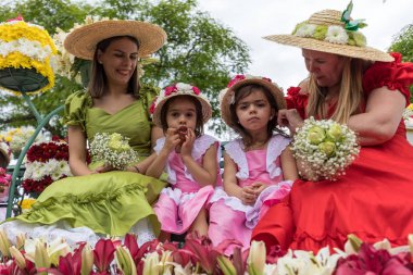 Funchal; Madeira; Portekiz - 22 Nisan; 2018: Funchal şehir Madeira Adası Madeira çiçek Festivali yıllık geçit. Portekiz.