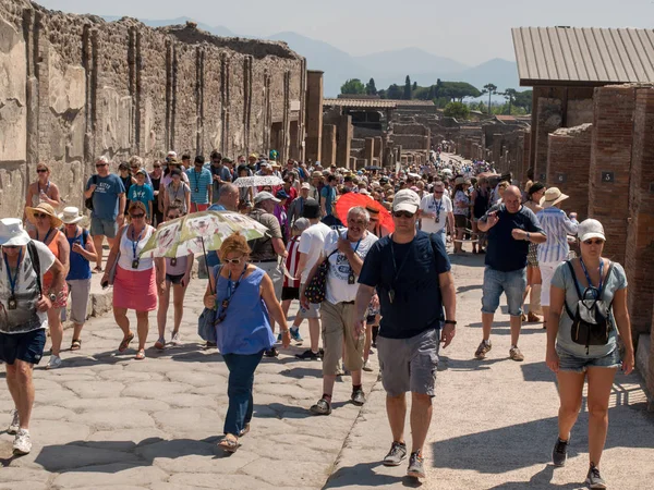 Pompeji Italien Juni 2017 Pompeji Unesco Berømte Arkæologiske Område Crowd - Stock-foto