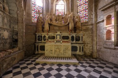 Arles, Fransa - 27 Haziran 2017: İç Saint Trophime Katedrali Arles, Fransa. Bouches-du-Rhône, Fransa