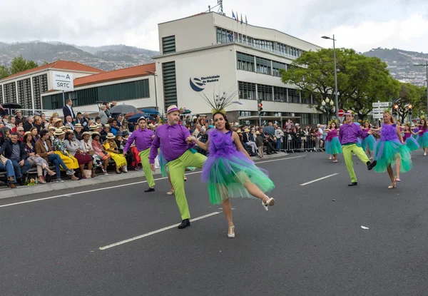 Funchal Madeira Portugal April 2018 Group People Colorful Costumes Dancing — Stock Photo, Image