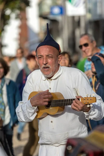 Funchal Portugalsko Dubna 2018 Lidových Hudebníků Tanečníků Avenida Arriaga Funchal — Stock fotografie