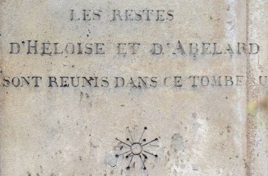 Paris, Fransa - Kasım 2017: Paris, Fransa 'daki Pere Lachaise mezarlığı