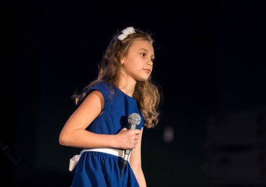 Krakov, Polonya - 7 Aralık 2018: multimedya Noel hitabet - Varşova Futura ve koro Fermata tarafından gerçekleştirilen Bethlehem için. Cracow. Polonya