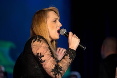 Krakov, Polonya - 7 Aralık 2018: multimedya Noel hitabet - Varşova Futura ve koro Fermata tarafından gerçekleştirilen Bethlehem için. Cracow. Polonya