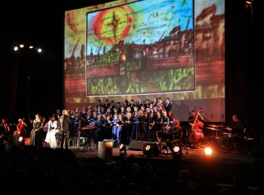 Krakov, Polonya - 7 Aralık 2018: multimedya Noel hitabet - Varşova Futura ve koro Fermata tarafından gerçekleştirilen Bethlehem için. Cracow. Polonya