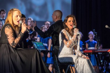 Krakov, Polonya - 7 Aralık 2018: multimedya Noel hitabet - Varşova Futura ve koro Fermata tarafından gerçekleştirilen Bethlehem için. Cracow. Polonya