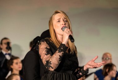 Krakov, Polonya - 7 Aralık 2018: multimedya Noel hitabet - Varşova Futura ve koro Fermata tarafından gerçekleştirilen Bethlehem için. Cracow. Polonya