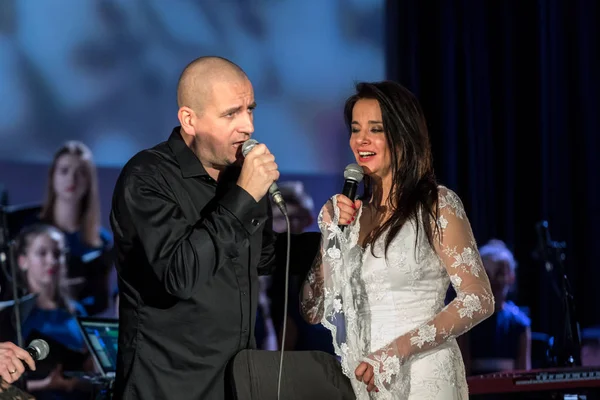 Krakov, Polonya - 7 Aralık 2018: multimedya Noel hitabet - Varşova Futura ve koro Fermata tarafından gerçekleştirilen Bethlehem için. Cracow. Polonya