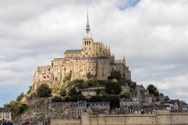 Mont-Saint-Michel, ünlü manastırı olan ada, Normandiya, Fransa