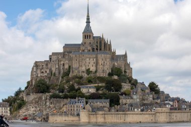 Le Mont-Saint-Michel, ünlü manastırı olan ada, Normandiya, Fransa