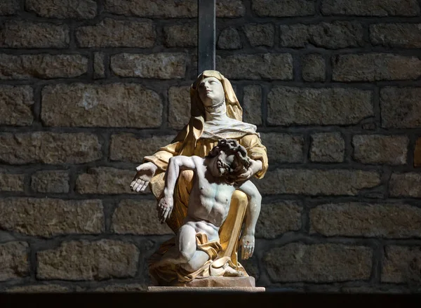 Карлюкс Франція Вересня 2018 Pieta Церкву Святої Катерини Карлюкс Дордонь — стокове фото