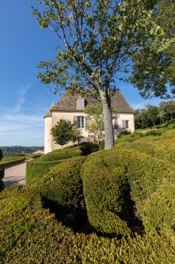  Jardins de Marqueyssac Fransa'nın Dordogne bölgedeki bahçelerde budama sanatı