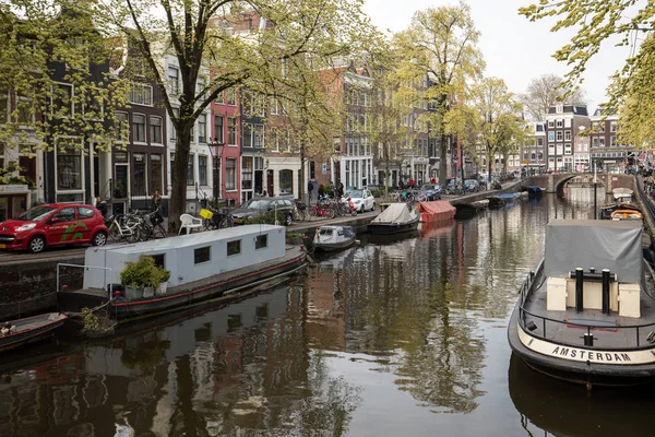 Амстердам Нидерланды Апреля 2017 Года Традиционные Исторические Голландские Дома Канала — стоковое фото