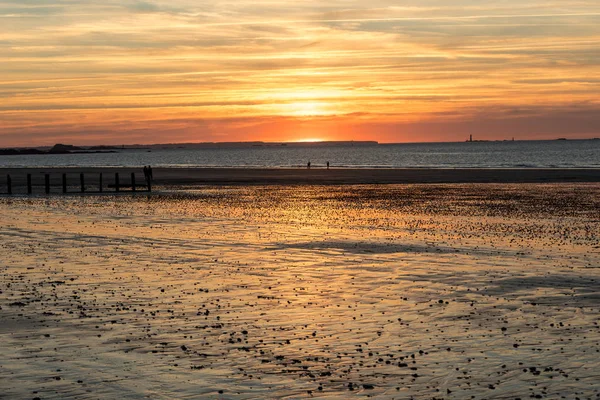 Belleza Vista Del Atardecer Desde Playa Saint Malo Bretaña Francia —  Fotos de Stock