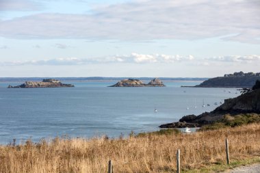 Cancale 'de Pointe du Grouin. Emerald Sahili, Brittany, Fransa , 