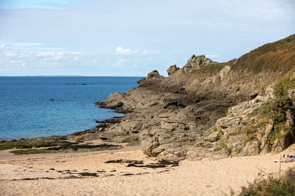 Schöner Sandstrand Der Smaragdgrünen Küste Zwischen Saint Malo Und Cancale — Stockfoto