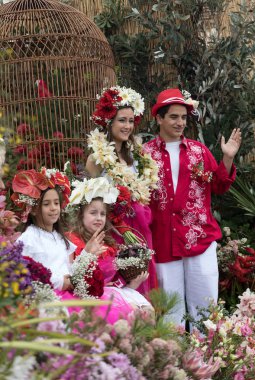Funchal; Madeira; Portekiz - 22 Nisan; 2018: Funchal şehir Madeira Adası Madeira çiçek Festivali yıllık geçit. Portekiz.