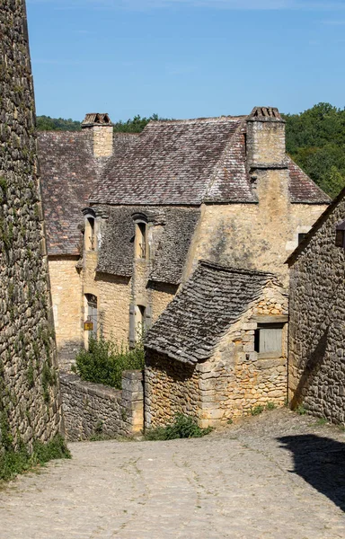 Paisagem Típica Francesa Com Antiga Casa Calçada Tradicional Cidade Beynac — Fotografia de Stock