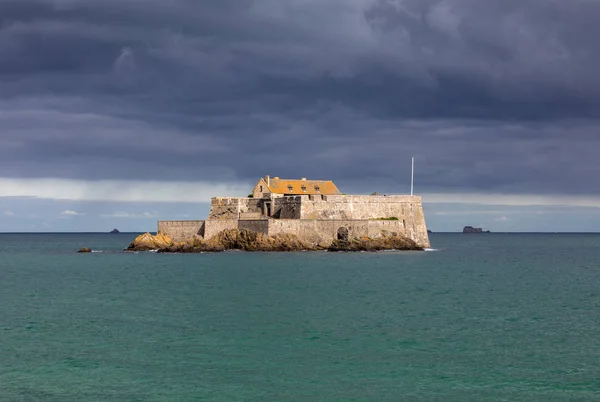 Widok Fort National Saint Malo Wyspa Pływów Kanale Manche Czasie — Zdjęcie stockowe