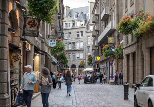 Saint Malo Frankrijk September 2018 Mensen Het Oude Centrum Van — Stockfoto