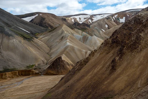 Fjallabak自然保護区のLandmannalauarの火山の山 アイスランド — ストック写真