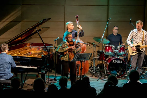 Cracow Poland March 2019 Regina Carter American Jazz Violinist Amc — Stock Photo, Image