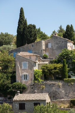 Gordes 'in ortaçağ tepe kasabası. Provence. Fransa.