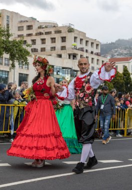 Funchal; Madeira; Portekiz - 22 Nisan; 2018: Funchal şehir Madeira Adası Madeira çiçek Festivali yıllık geçit. Portekiz.