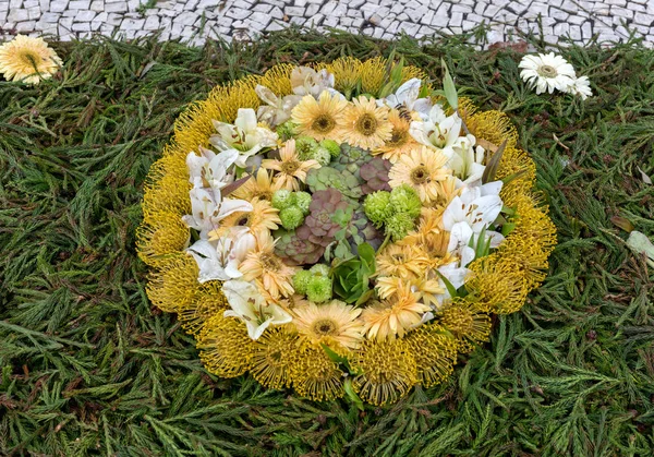 Festiwal Kwiatów Słynne Dywany Kwiatowe Centrum Miasta Funchal Wzdłuż Centrum — Zdjęcie stockowe