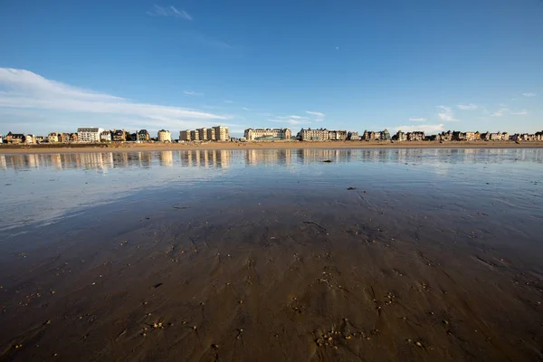 Malo France September 2018 Beach Evening Sun Buildings Seafront Promenade — Stock Photo, Image