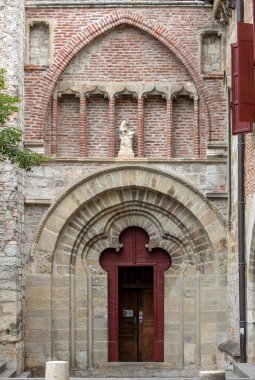 Cahors, Occitanie, Fransa 'daki Saint Etienne Katedrali cephesi