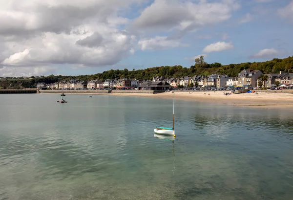 Cancale Franciaország 2018 Szeptember Cancale Halászkikötő Híres Osztrigagyártó Város Mont — Stock Fotó