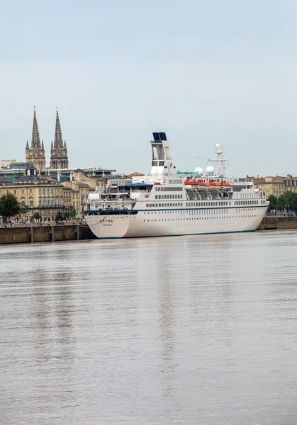 Bordeaux France September 2018 Cruise Ships Garonne River Harbour Bordeaux — Stock Photo, Image